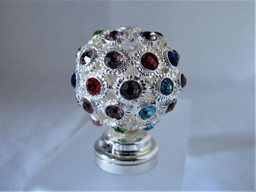 sphère avec lumière colorée