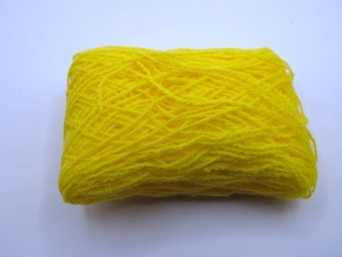 filato acrilico giallo canarino