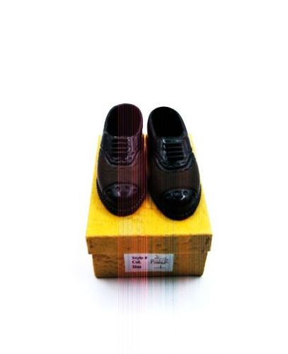 Chaussures pour hommes noires avec boîte